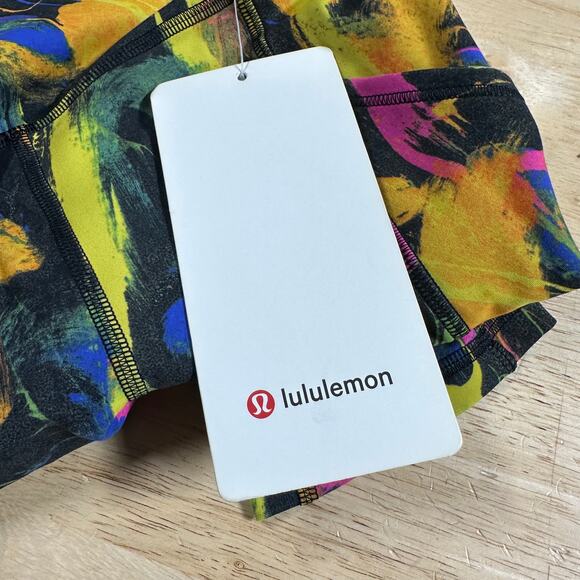 Lululemon Invigorate High-Rise Crop 17" Undertone Black Multi Women's Size 2 NWT - Picture 8 of 12